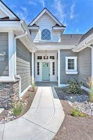 Picking Exterior Paint Colors House Paint Exterior House Exterior Exterior Paint Colors For House