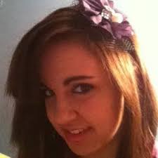 Amber Pringle (@iluvcincireds)