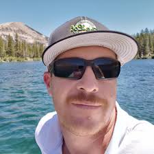 Your guide to the holiday weekend. 🌲☀️🇺🇸 Here's where to be and when.  THURSDAY, JULY 3 🐾 Chihuahua Races 4:00 PM 📍 The Village at Mammoth 🎸  Live Music 7:45 PM 📍