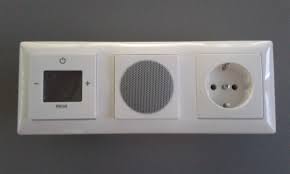 Schuko® doppelsteckdose alpha mit steckanschluss. Elektromaterial Gunstig Kaufen Auf Temo Elektro De Busch Jager Radio Dab Komplett Set Balance Si 3 Fach Mit Steckdose Alpinweiss