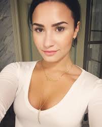 Her dream career is to be a museum curator in rome after she. Demi Lovato On Instagram Decided To Do My Fff Today Since Yesterday Was About The Album Hope You Guys Are Enjoyi Demi Lovato Pictures Demi Lovato Lovato