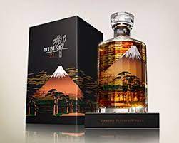 Limited Edition Of The Hibiki 21 Year Old Mount Fuji Japanese Whisky This Is Excellent Japanese Whisky Whisky World Of Whisky