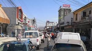 Restricciones comienzan este sábado a las 5 am. Mascarillas Cuarentenas Y Cordones Sanitarios Las Comunas De La Region Del Maule Con Restricciones Por Covid 19 Cooperativa Cl
