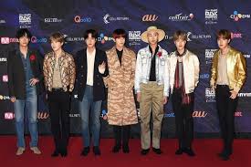 Dubbed as the 'stan attractor of bts', v's charms helped double the fandom size once again! Btsã®ã‚°ãƒ©ãƒŸãƒ¼è³žã«æœŸå¾…é«˜ã¾ã‚‹ ã‚¢ã‚¸ã‚¢æœ€å¤§ç´šéŸ³æ¥½ç¥­ã§8å†  Newsãƒã‚¹ãƒˆã‚»ãƒ–ãƒ³