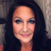 Jo Vinson's Instagram, Twitter & Facebook