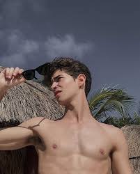 #manu rios #manurios #manuriosedit #flawlessgentlemen #dailymen #userthing #dailymenedit #mancandykings #userdaniel #nerdy boiiii. Instagram Manurios Explore Tumblr Posts And Blogs Tumgir