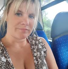 Do any local photographers have any availability for a small newborn  photoshoot any time in the next week at all please. My baby girl is 12 days  old now and it's something