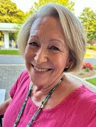 Lou Ann's Instagram, Twitter & Facebook