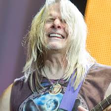 Steve Morse Lesson: How to Find the Melodies in Your Low Strings