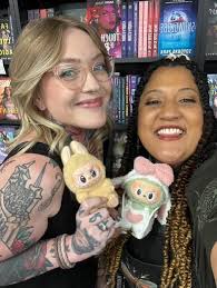 Currency in Flesh is a dark paranormal romance, please be mindful of all  content warnings. 🖤 #sapphicbooks #sapphicromance #readersofinstagram  #paranormalromance #pnr #sapphicreads #queerreads #bdsmbookrecs  #darkromance #darkromancereads #darkromancerecs