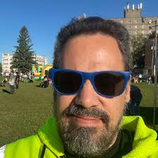 90's bands that currently tour with ONE original member left Live Candlebox  Everclear Bush Megadeth Monster Magnet Fear Factory Days of the New Orgy  Powerman 500 Hole (Last tour) Puddle of Mudd