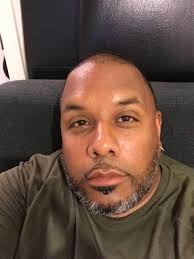 benny ramos (@silvrbkfam)