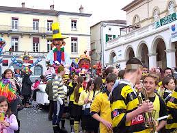 43:24 média 40 landes aquitaine 846 просмотров. Carnaval Mont De Marsan 2 Presselib