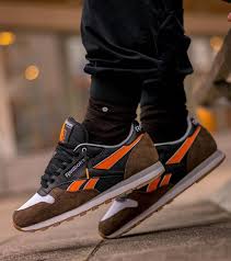 Highs Lows X Reebok A Classic Leather Autumn Leaves Chubster Favourite Coup De Cœur Du Chubster Shoes Reebok Classic Mens Sneakers Reebok Classic