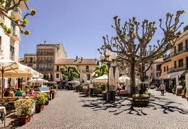 Sono 4 i luoghi che non possono assolutamente mancare in una vacanza sul lago maggiore: Stresa La Citta Di Partenza Per Le Isole Borromee Cosa Vedere