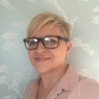 Karen Urbanski's Instagram, Twitter & Facebook