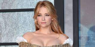 The struggle is real if you have dark brown or black hair color. How To Dye Hair Strawberry Blonde Strawberry Blonde Hair Dye Color Tips