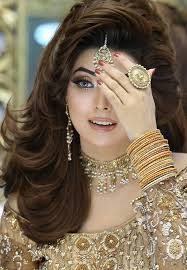 Kashee S Bridal Makeup Hairstyle Fashion World In 2020 Beautiful Bridal Makeup Elegant Wedding Hair Bridal Hair And Makeup