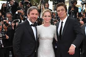 Without a humanizing element like blunt's character, this whole grim affair is just a race to the bottom in which. Bild Zu Emily Blunt Sicario Vignette Magazine Benicio Del Toro Denis Villeneuve Emily Blunt Filmstarts De