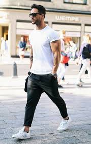 5 Coolest White T Shirt Outfit Ideas For Men Lifestyle By Ps With a single chest pocket, a tagless label for comfort, and a spacious fit for all kinds of work activity, this basic will have you covered in any situation. 5 coolest white t shirt outfit ideas