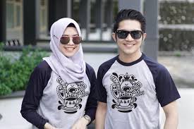 Bencana gempa yang terjadi beberapa waktu lalu mengingatkan kita untuk lebih cermat dalam memilih material konstruksi. 33 Ide Kaos Couple Kaos Desain Pakaian Hangat