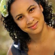 Amanda Deibel (@MandaDorian)