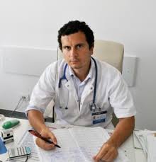 Afazie (vorbire dificilă) afazia reprezintă afectarea comunicării verbale prin producerea de leziuni în ariile cerebrale ce conţin centrii limbajului.afazia poate determina alterări adiţionale ale proceselor de vorbire, ascultare, scriere şi citire, fără afectarea inteligenţei. Neurologie Centrul Medical Brancusi