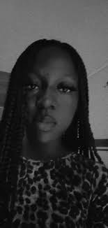 Wini La Poupée Ĩčē