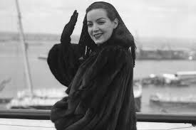 Check spelling or type a new query. La Nieta De Maria Felix Es Identica A Ella Revista Caras
