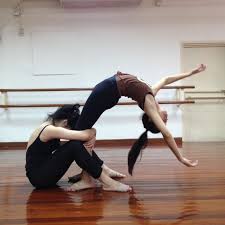 Contemporary Dance Class With Patrice Leroy At Aree School Of Dance Arts Bangkok Thailand Contemporary Dance Dance Photography Contemporary Dance Classes
