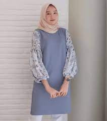 Baju tunik ini mempunyai ciri khas yang banyak dikenal di dunia fashion, sebab desain baju tunik yang semakin beragam dan bervariasi dengan kombinasi model busana bawahan yang dinamis dan. Jenis Busana Tunik Pilihan Terbaik