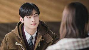 He is a member of the south korean boy group astro. Cha Eun Woo Tersipu Baca Surat Cinta Untuk Calon Istri
