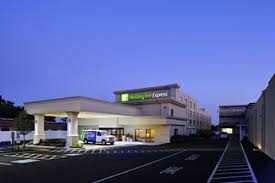 The park & fly packages at the lax embassy suites offer a great alternative, and also allows you park and fly at embassy suites lax. Holiday Inn Express Philadelphia Airport Essington Pa Phl Airport Park Sleep Hotels