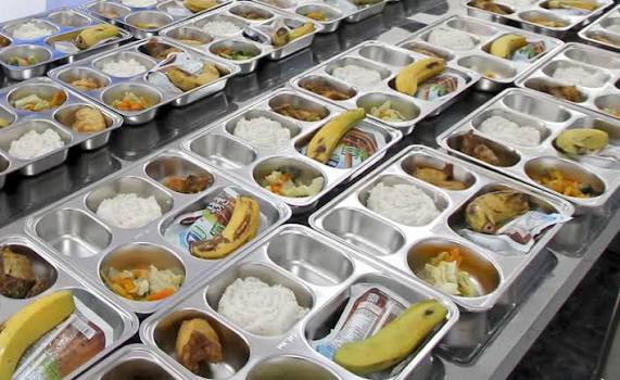 Khoảng 2.000 người nghi ngộ độc sau khi dùng bữa ăn miễn phí | baotintuc.vn