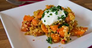 Marokkanischer Mohrensalat Salat Couscous Orientalisch Vegetarisch Ottolenghi Fruhlingszwiebeln Ottolenghi Rezepte Mohren Salat Mohrensalat