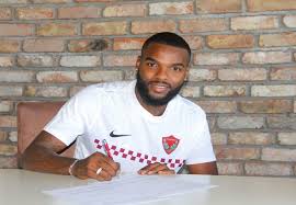 Taraflı tarafsız her takımın gözde forvet adaylarından biri boupendza. Aaron Boupendza Gabonese Promising Striker Signs Two Year Contract