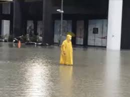 Jun 06, 2021 · 柯文哲說，如果在78mm以下淹水，台北市政府負責，因為當初設計就是78mm，但如果還是超過，還是要很誠實的跟市民講，可能會淹水，但前天水退很快。 é›¨ç‚¸å½ˆè¥²å—å°å—é«˜å±å¤§è±ªé›¨å·²æœ‰æ·¹æ°´ç½æƒ…