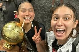 Izabella Juarez's Instagram, Twitter & Facebook