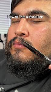 Cómo Recortar un Bigote: Guía para Principiantes