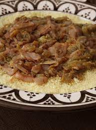 Find stockbilleder af moroccan couscous tfaya couscous chicken caramelized i hd og millionvis af andre royaltyfri stockbilleder, illustrationer og vektorer i shutterstocks samling. Couscous Tfaya With Caramelized Onions And Raisins Moroccan Food Couscous Raisin Recipes