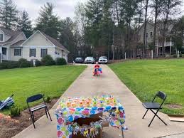 Children's entertainers for a party in the park of 10. Drive Thru Birthday Party Keeps Celebration Going Latest Headlines Morganton Com