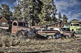 Chickpicotheday Day 1 815 Mountain Relics In Guffey Colorado Who Can Tell Me What Makes They Are Abandone Abandoned Cars Classic Cars Antique Cars