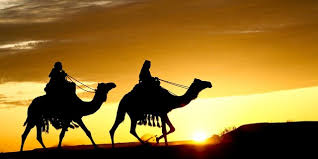 Hari2 berikutnya pertemuan semakin rutin kami jalani dan kamipun semakin sering melakukan hubungan layaknya suami istri, sampai suatu ketika tepatnya tanggal 1 bulan suro, pagi, ketika aku mengantar adikku dengan. 15 Akhlak Mulia Rasulullah Terhadap Istri Patut Dijadikan Teladan Para Suami Dream Co Id