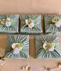 Hidden Seserahan Ala sage green🍃✨ Harga 85rb/box sudah include box, kain, bunga jadi hak milik kamu, tidak perlu mengembalikan😍anti ribet anti bolak balik 😉 Khusus hidden kami tidak menerima sewa ya, tujuannya