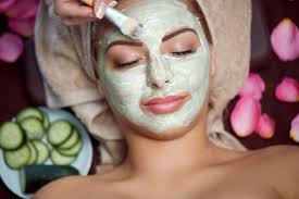 Pada usia remaja, biasanya jerawat akan sembuh dengan sendirinya asalkan rajin membersihkan wajah dan menggunakan produk perawatan kulit yang tepat. Kesal Dengan Jerawat Coba 5 Masker Alami Untuk Jerawat Dan 8 Produk Masker Ampuh Rekomendasi Bp