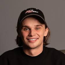 Ian Weidner's Instagram, Twitter & Facebook