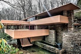 Pana acum aproximativ 300 de ani cea mai mare pasare din lume ar fi fost pasarea elefant, o imensitate pe doua picioare, ce depasea 3 metri inaltime si cantarea aproape 400 de kilograme. Cea Mai FrumoasÄ CasÄ Din Lume Are PriveliÈte Spre CascadÄ Èi Este Din Pennsylvania Foto Ea Md