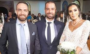 ملحم بركات يا حبيبي حبك حيرني. ÙˆØ¹Ø¯ Ù…Ù„Ø­Ù… Ø¨Ø±ÙƒØ§Øª ÙŠØ¯Ø®Ù„ Ø§Ù„Ù‚ÙØµ Ø§Ù„Ø°Ù‡Ø¨ÙŠ Ø§Ù„Ù‚Ø¯Ø³ Ø§Ù„Ø¹Ø±Ø¨ÙŠ