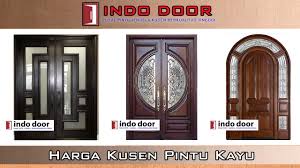 Pintu kayu solid (kuat, awet, tapi harga tinggi) pintu kayu solid terbuat dari kayu alam yang diproses dengan menggunakan mesin ataupun buatan tangan.pintu kayu solid tersesun dari beberapa elemen kayu yang tersambung untuk membentuk sebuah unit pintu yang utuh. 48 Inspirasi Terpopuler Kusen Pintu Kayu Di Surabaya