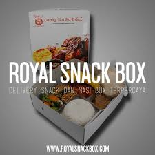 Jakarta nasi tumpeng catering nasi tumpeng terbaik di jakarta dengan rasa yang lezat dan tampilan yang menarik, cocok untuk acara selamatan, ulang tahun, dan acara lainnya. Pesan Nasi Box Terbaik Di Kebon Baru Jakarta Selatan Royal Snack Box